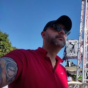 Meet your Posher, Diego